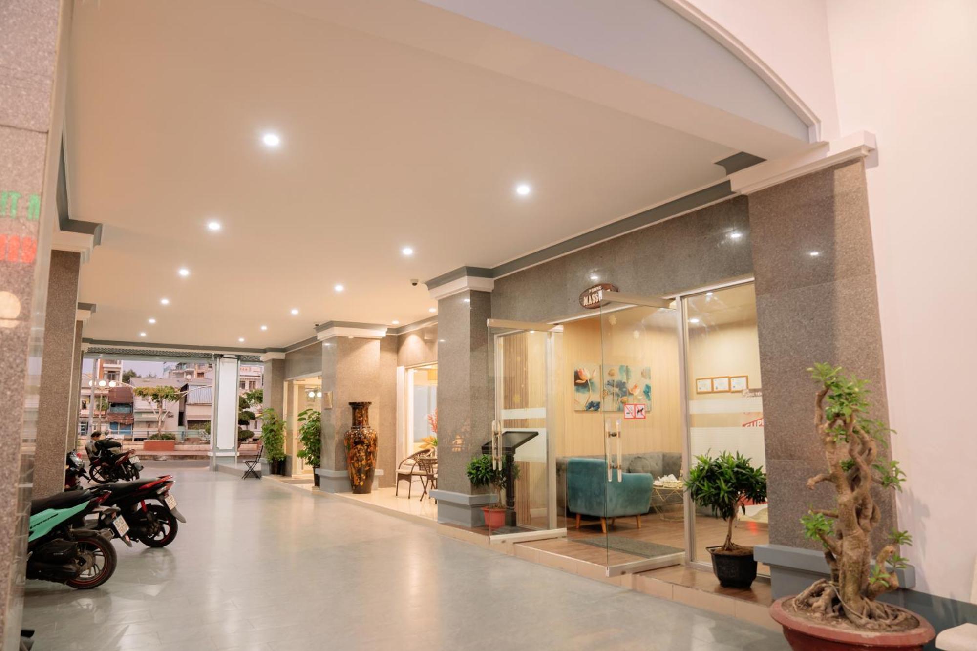 Song Tien Hotel Mỹ Tho Eksteriør billede